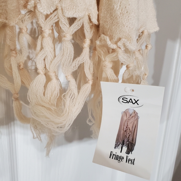 NWT Nude Fringe Vest - Picture 3 of 7